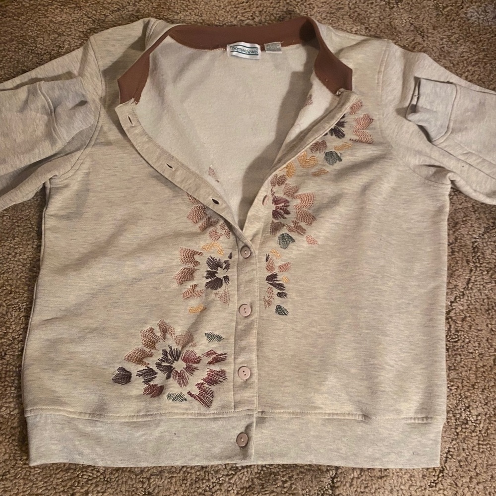 Woman’s Jacket - Picture 5 of 6